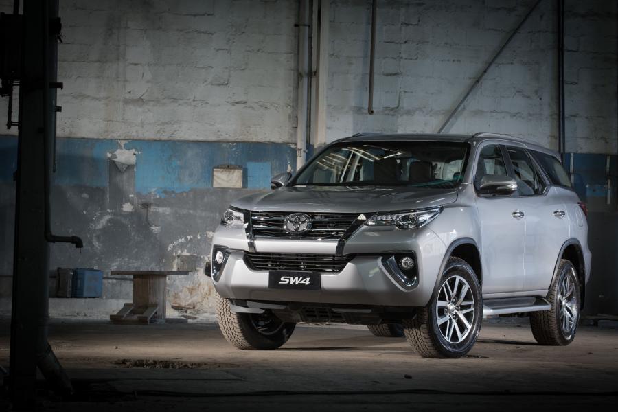  Toyota SW4 2016 года  (фото 20 из 32)